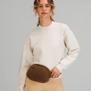 Lululemon Everywhere Fleece Belt Bag Crossbody Bag
Burnt Caramel Brand New